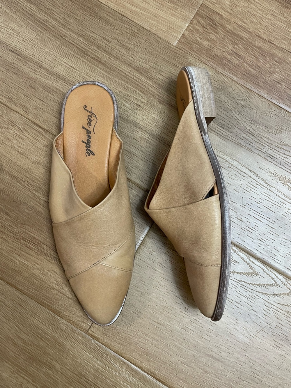 Free People Lordes Leather Tan Mules Pointed Toe Cross Strap Slip On 40 US 10